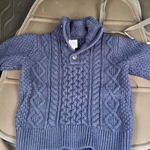 Boys gap knitted sweater